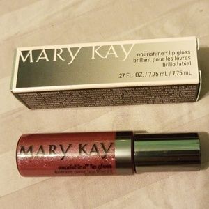 Mary Kay Nourishine Sugarberry lip gloss